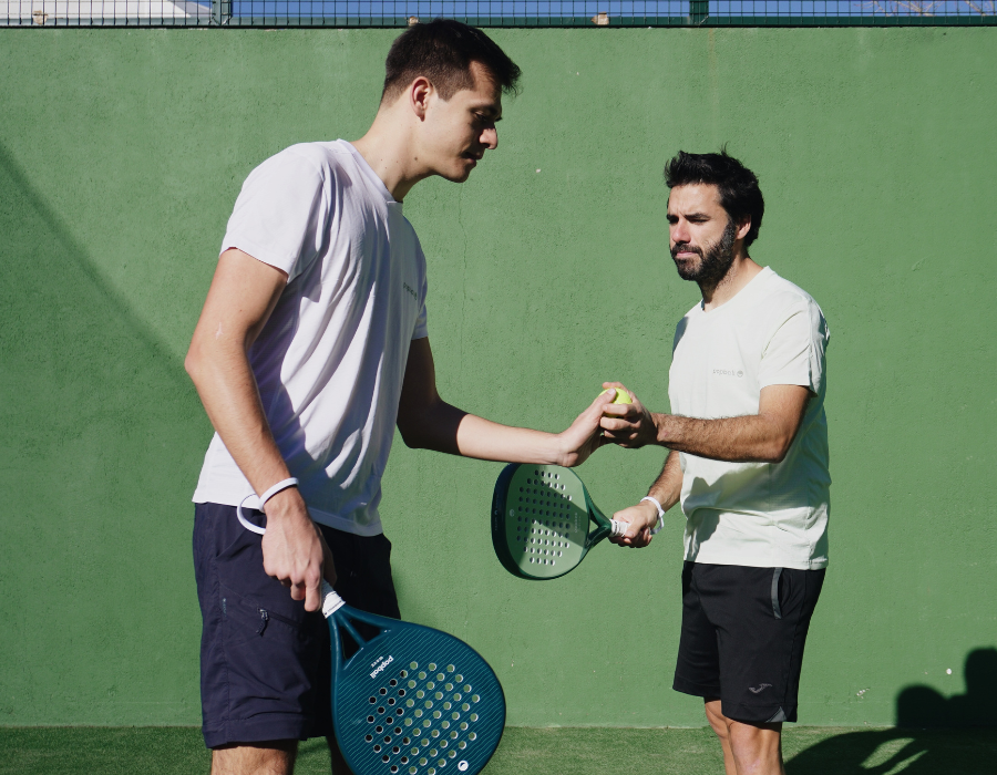 Eventos de pádel y pickleball. Pala de padel Melon y Wave de Popball.